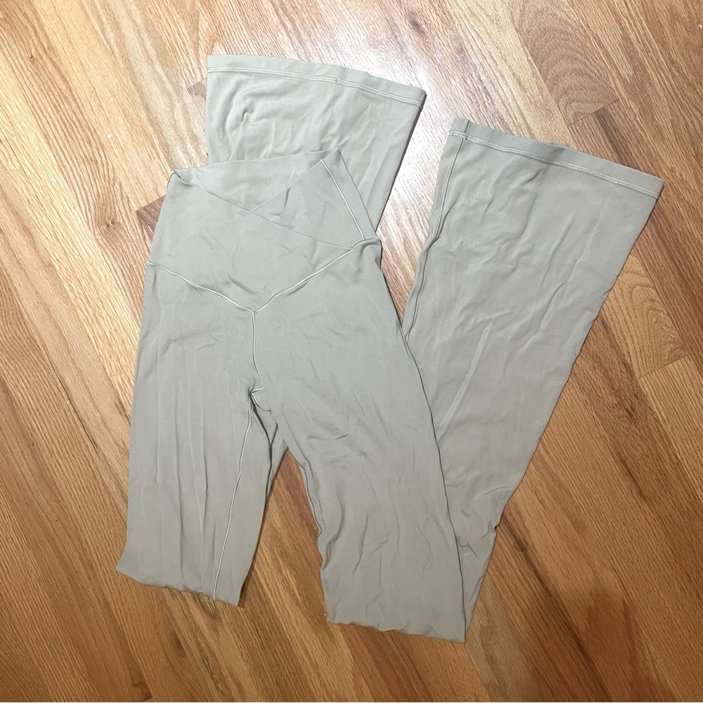 Aerie crossover offline flare leggings